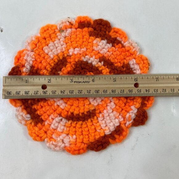 Set of 3 Vintage Handmade Crocheted Orange Brown Spiral Scalloped Edge Coasters - Picture 11 of 11